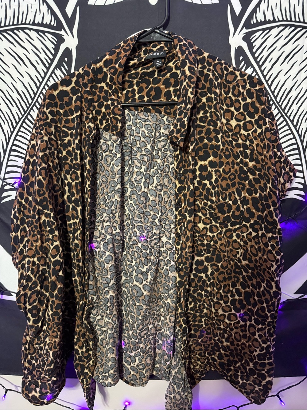 Torrid Size 4 Cheetah Print Button Up